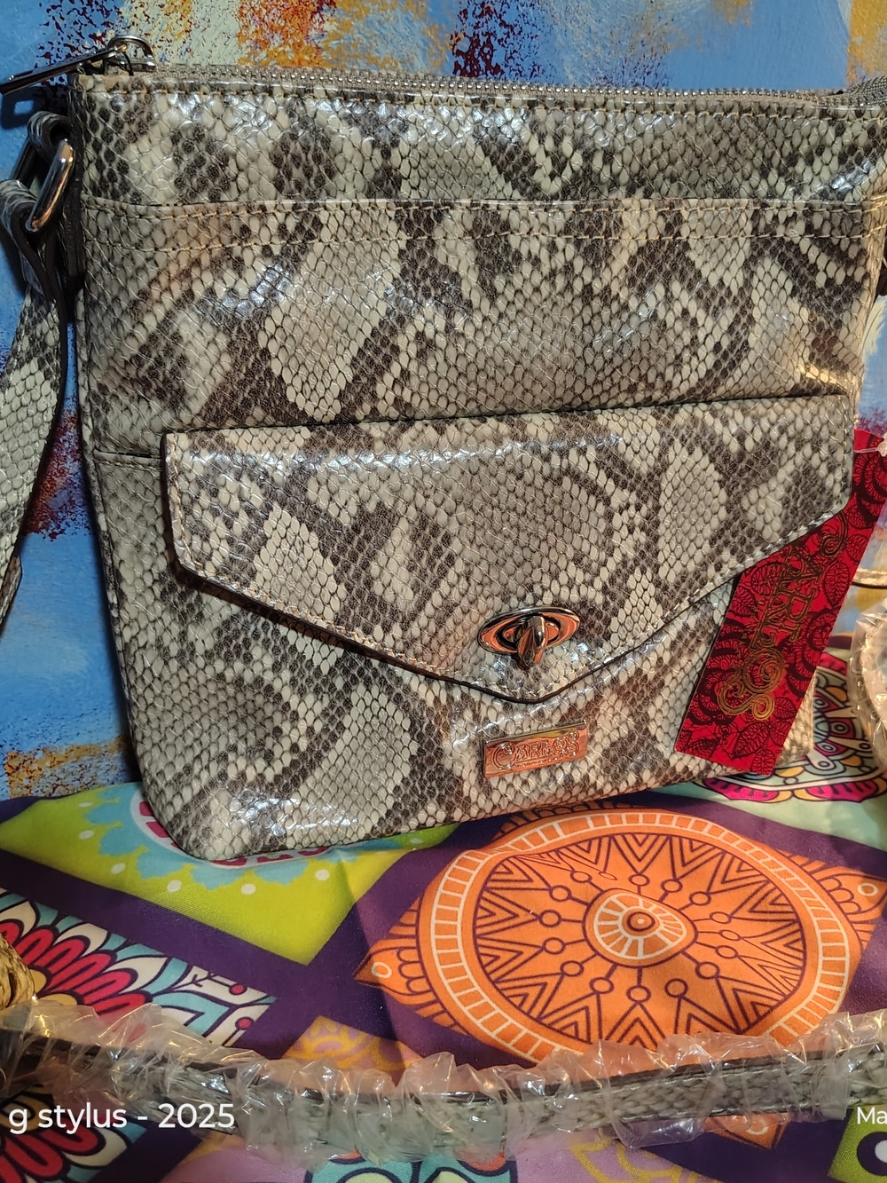 😎🔥🔥 Carlos By Carlos Santana Beige Snakeskin-Print Shoulder Bag